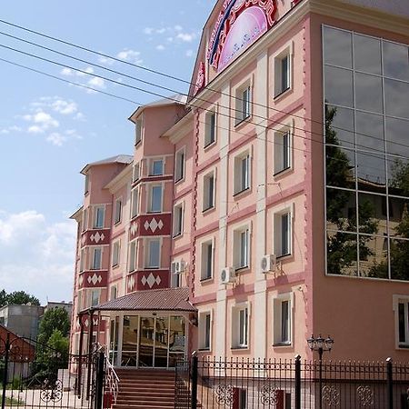Kurmet Hotel Uralsk Ngoại thất bức ảnh