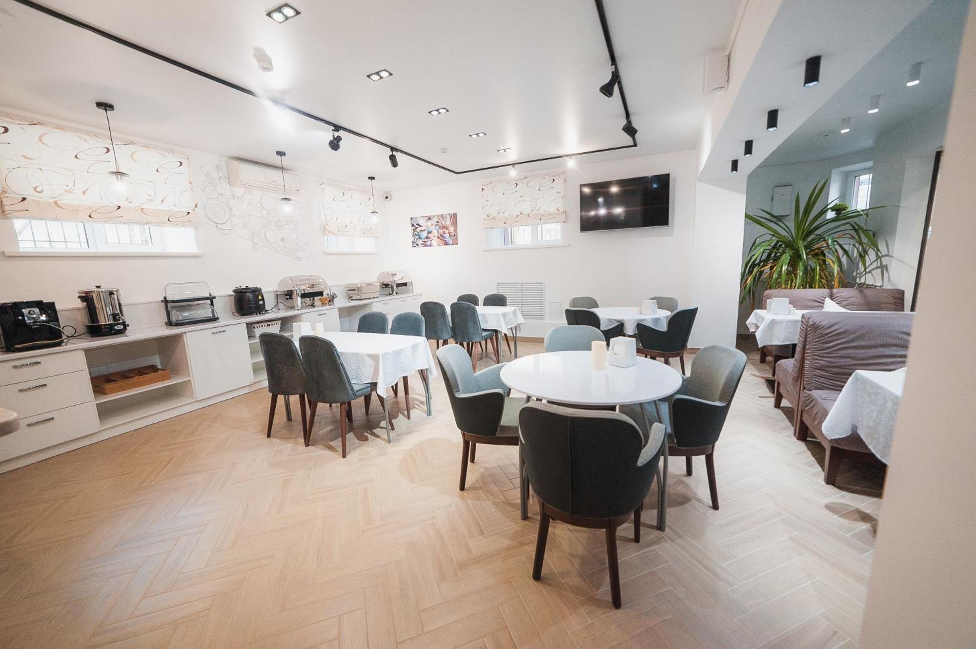 Kurmet Hotel Uralsk Ngoại thất bức ảnh