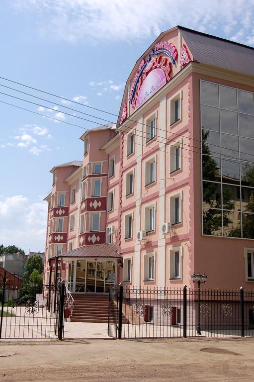 Kurmet Hotel Uralsk Ngoại thất bức ảnh